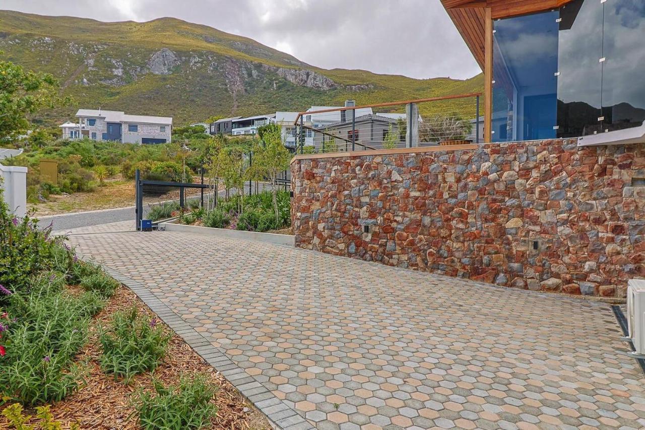 The View, Apartment, With Magnificent Sea View Apartment Hermanus
